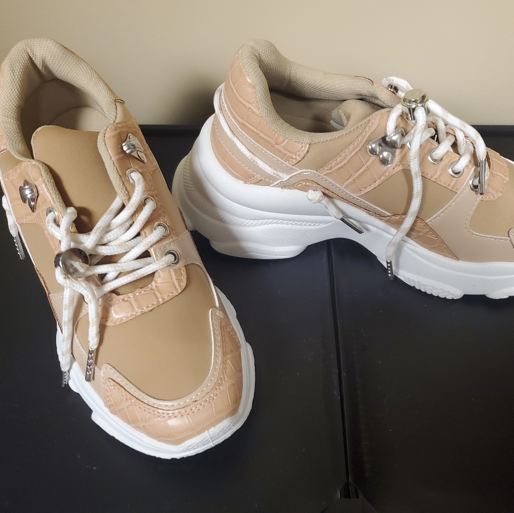 Lulu's Chunky Sneaker
